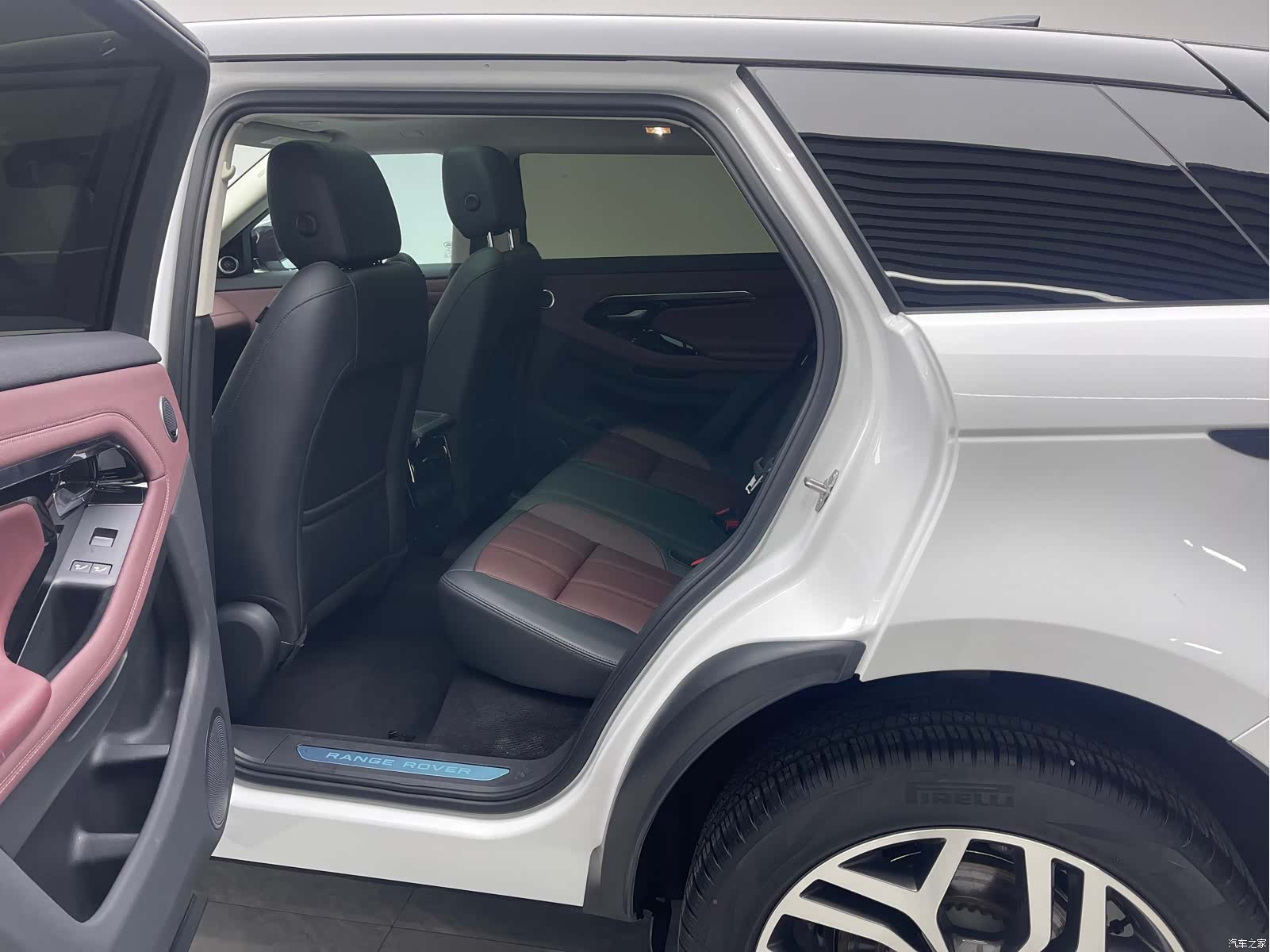 Land Rover Range Rover, 2024 17