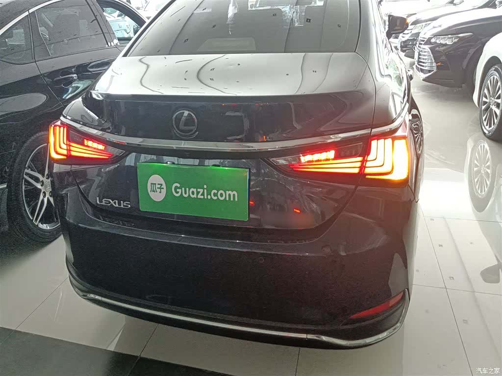 Lexus ES, 2022 6