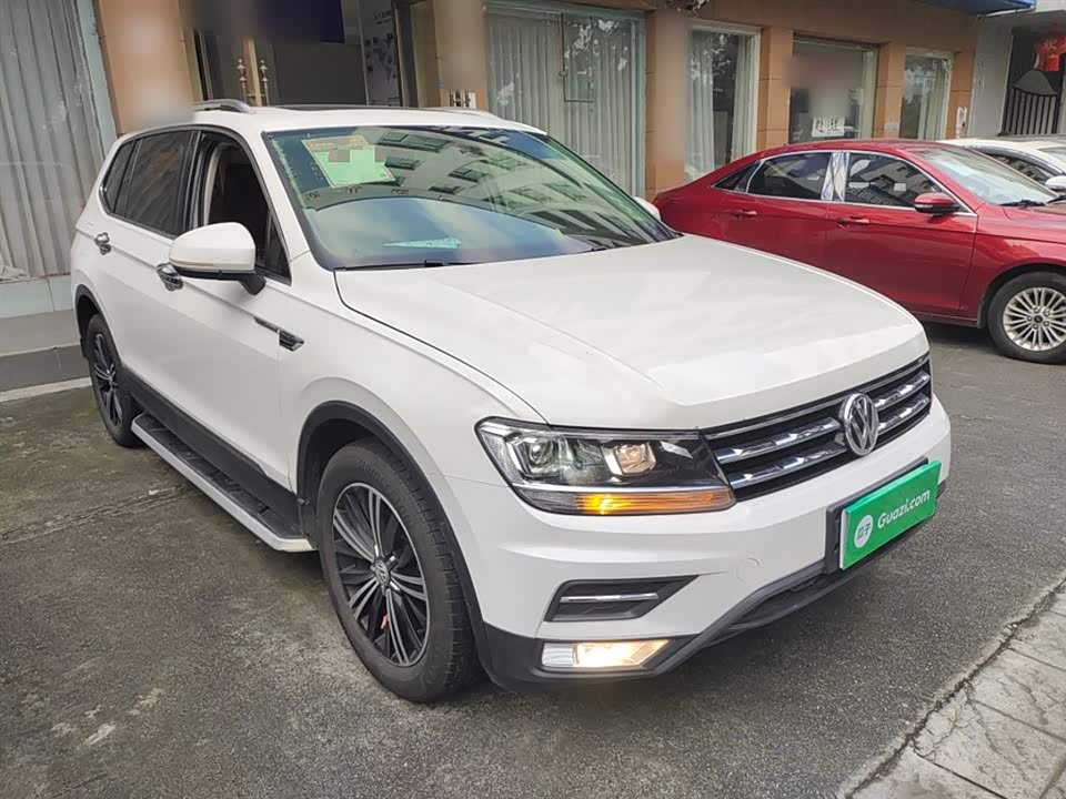 Volkswagen Tiguan L