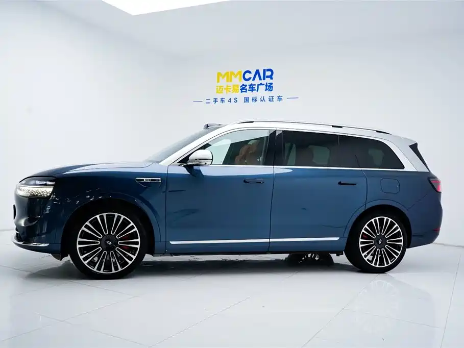 AITO Ask the world M9