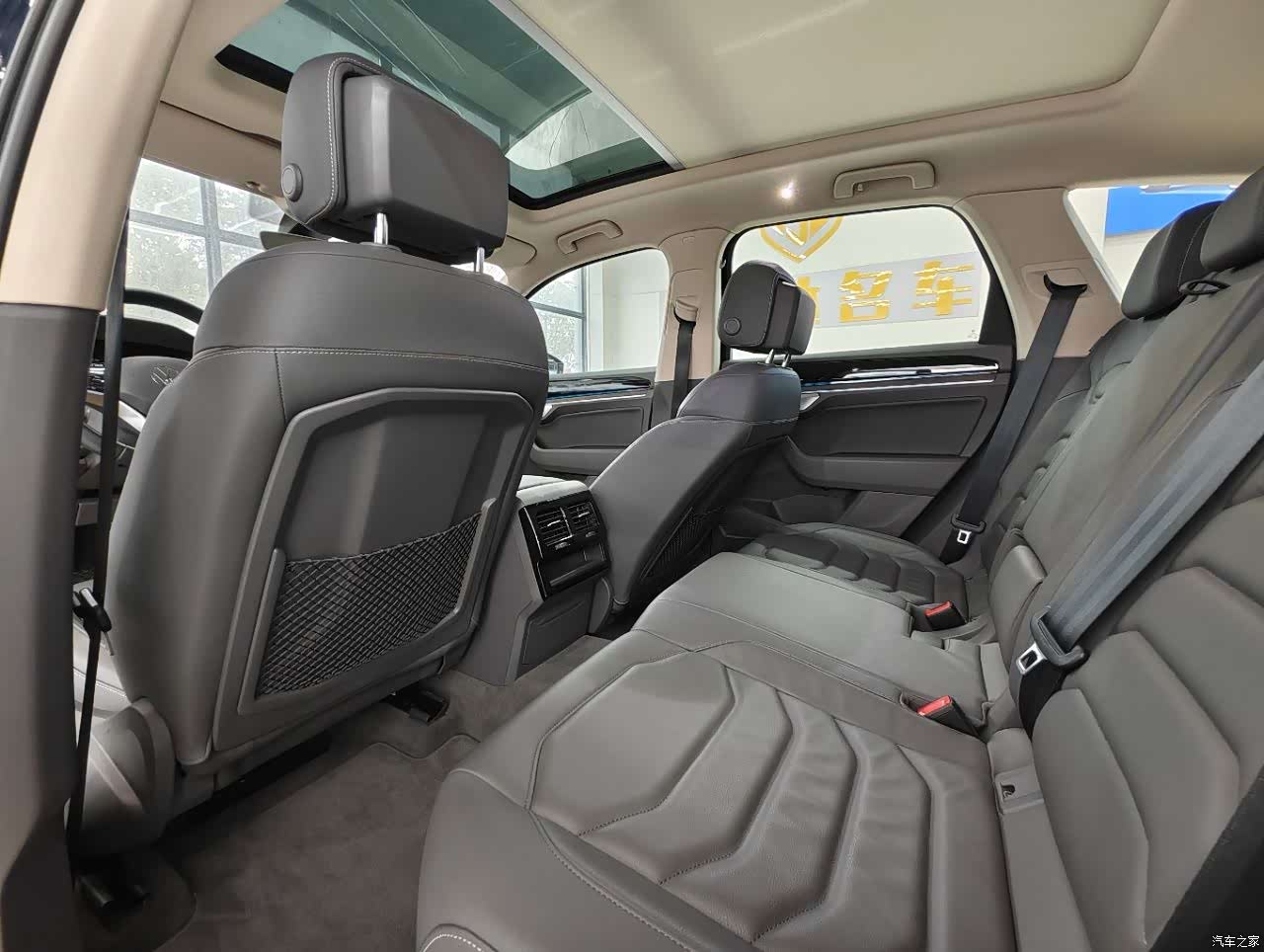 Volkswagen Touareg, 2021 9