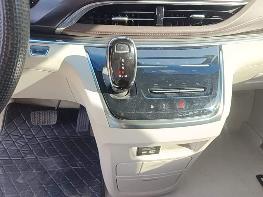 Buick GL8 2020, фото 13