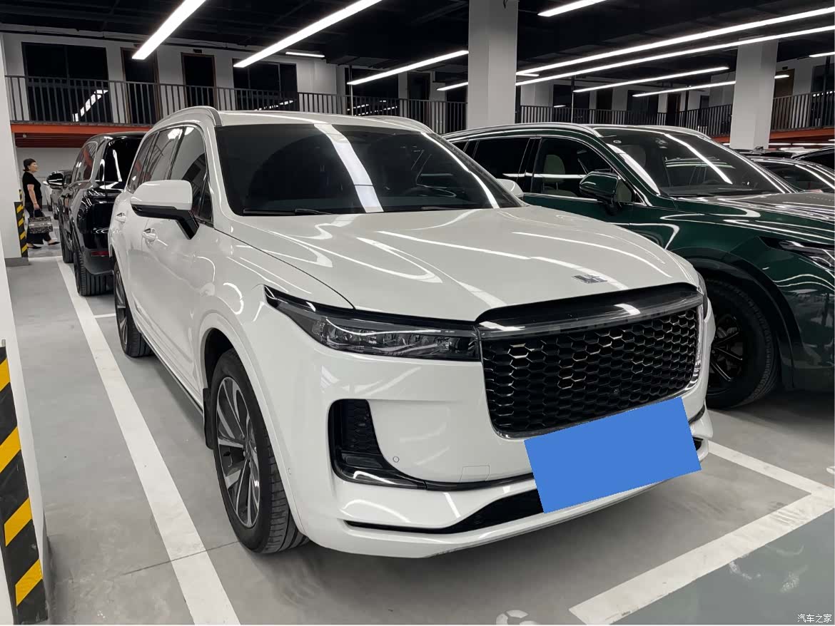 Li Auto ONE, 2022 3