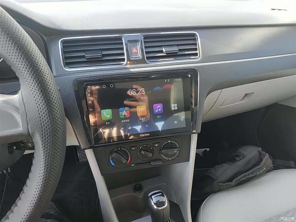 Skoda Rapid, 2015 13