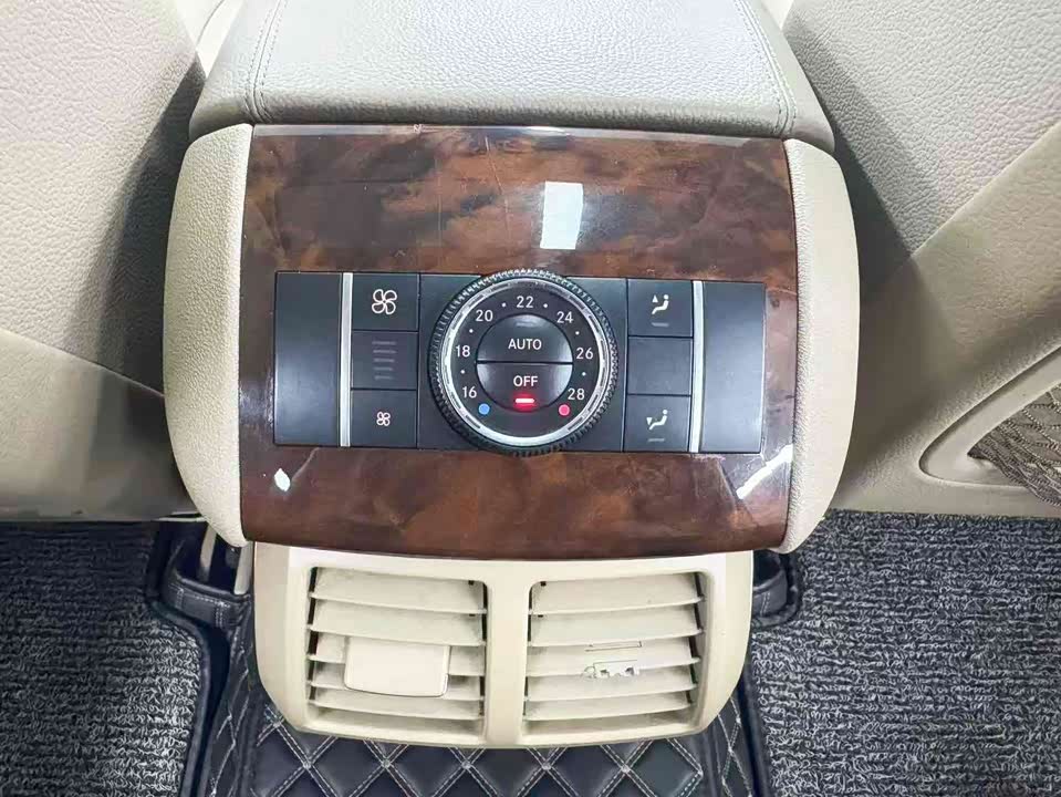 Mercedes-Benz R-class