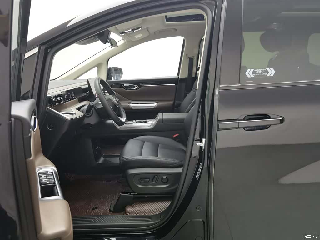 Trumpchi E8, 2024 10