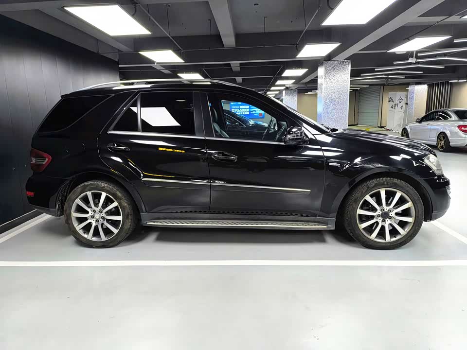 Mercedes-Benz M class