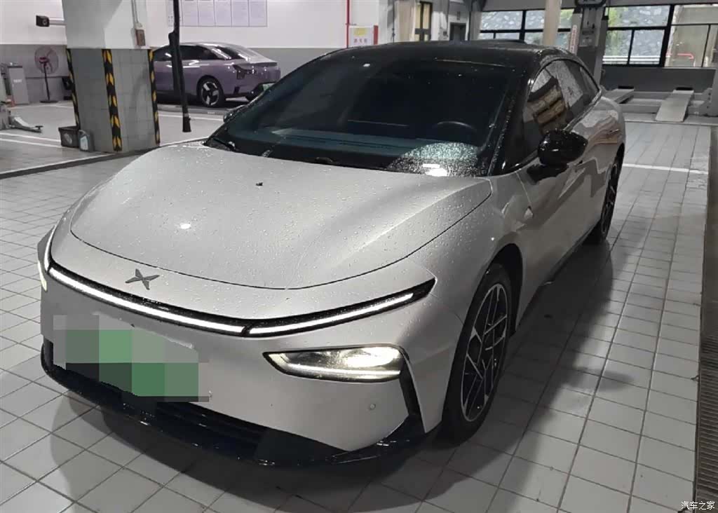 Xpeng P7, 2025 1