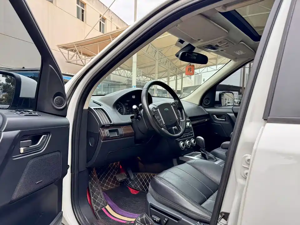 Land Rover Freelander 2