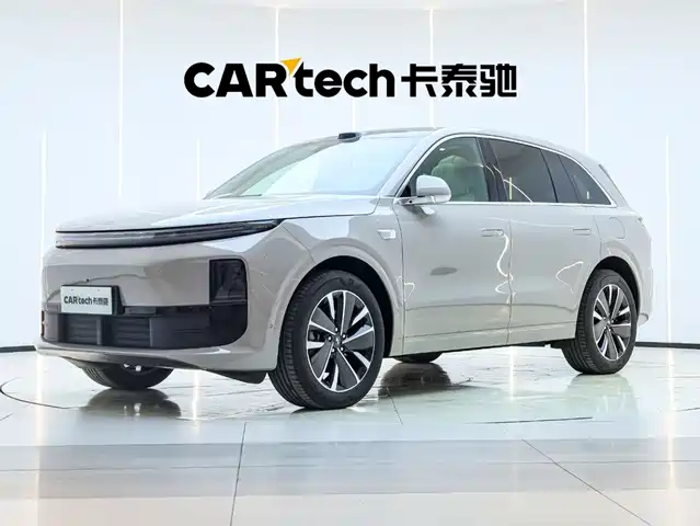 Li Auto L6 2024 — купить из Китая под заказ
