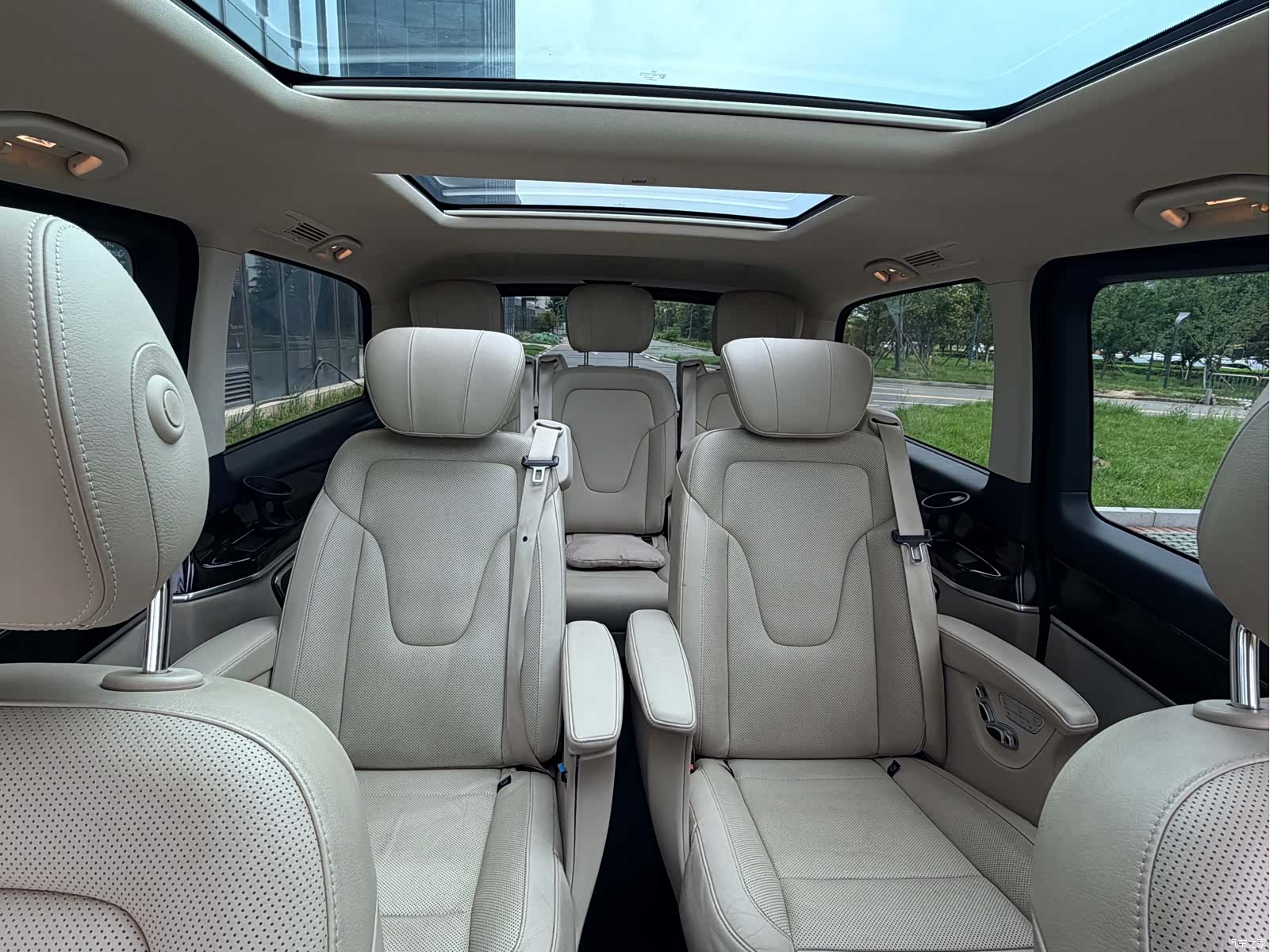 Mercedes-Benz V-Class, 2018 16
