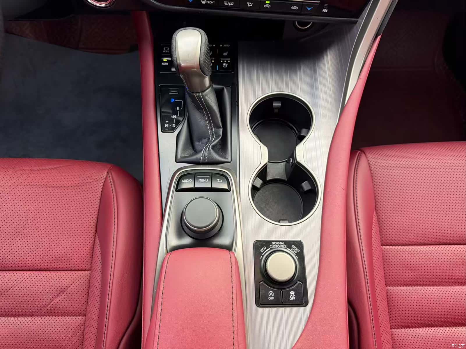 Lexus RX, 2018 11