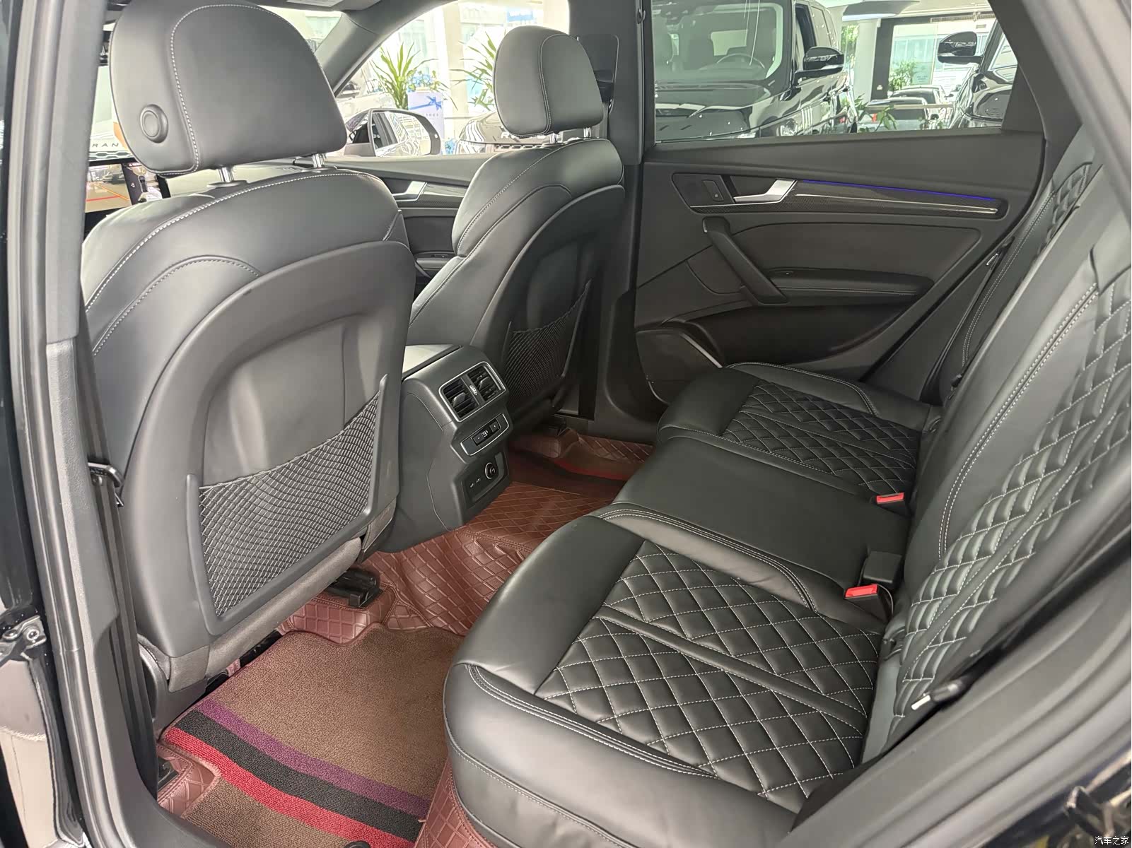 Audi Q5L, 2022 10