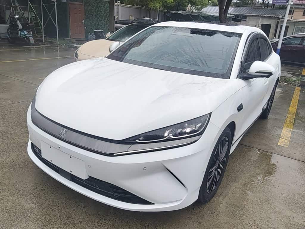 BYD Qin L