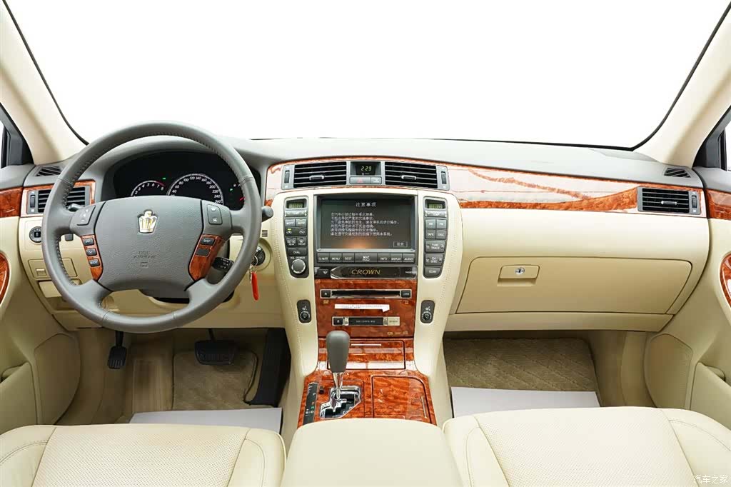 Toyota Crown, 2008 15