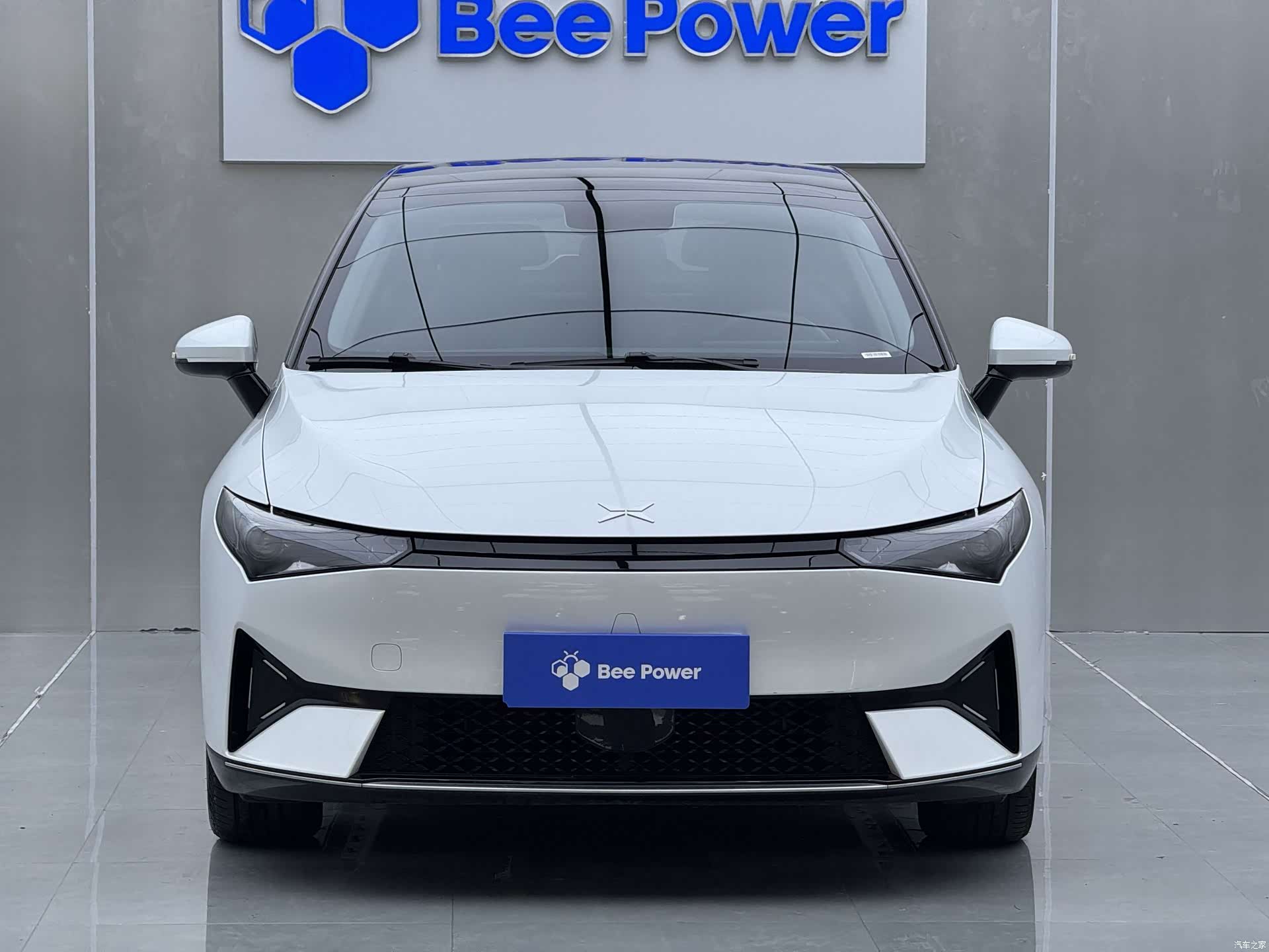 Xpeng P5, 2022 все фото