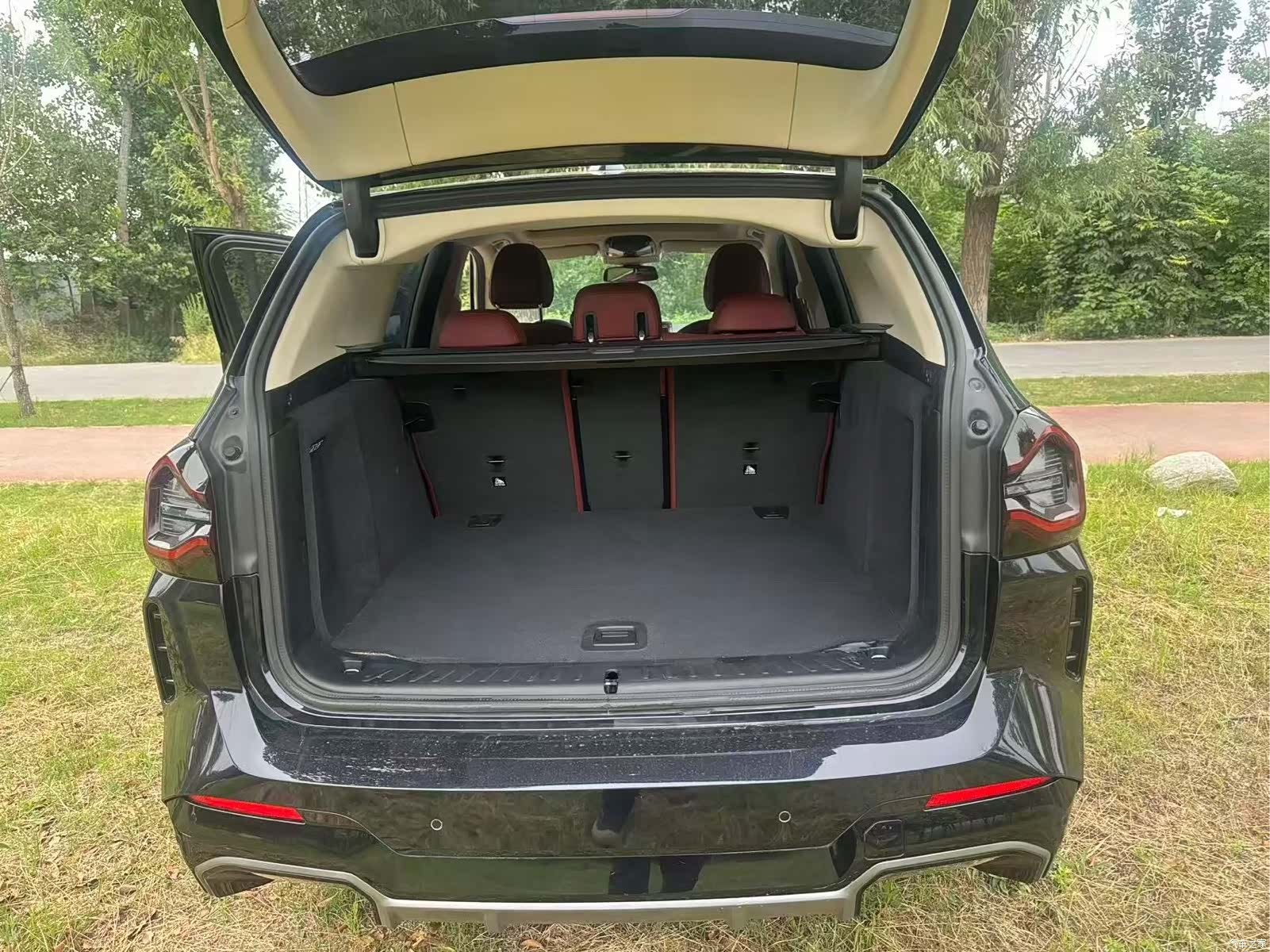 BMW iX3, 2025 9