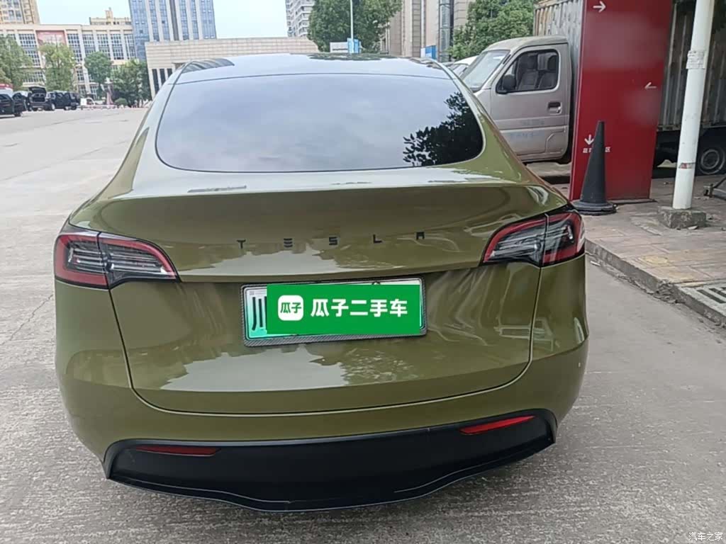Tesla Model Y, 2023 6
