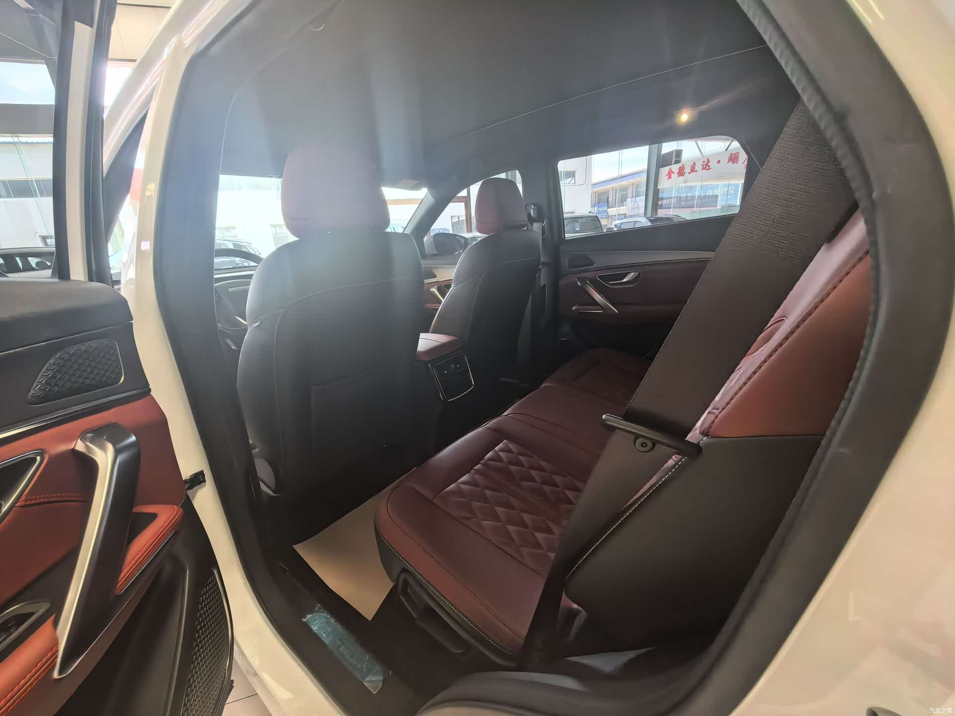 Jetour X70, 2025 9