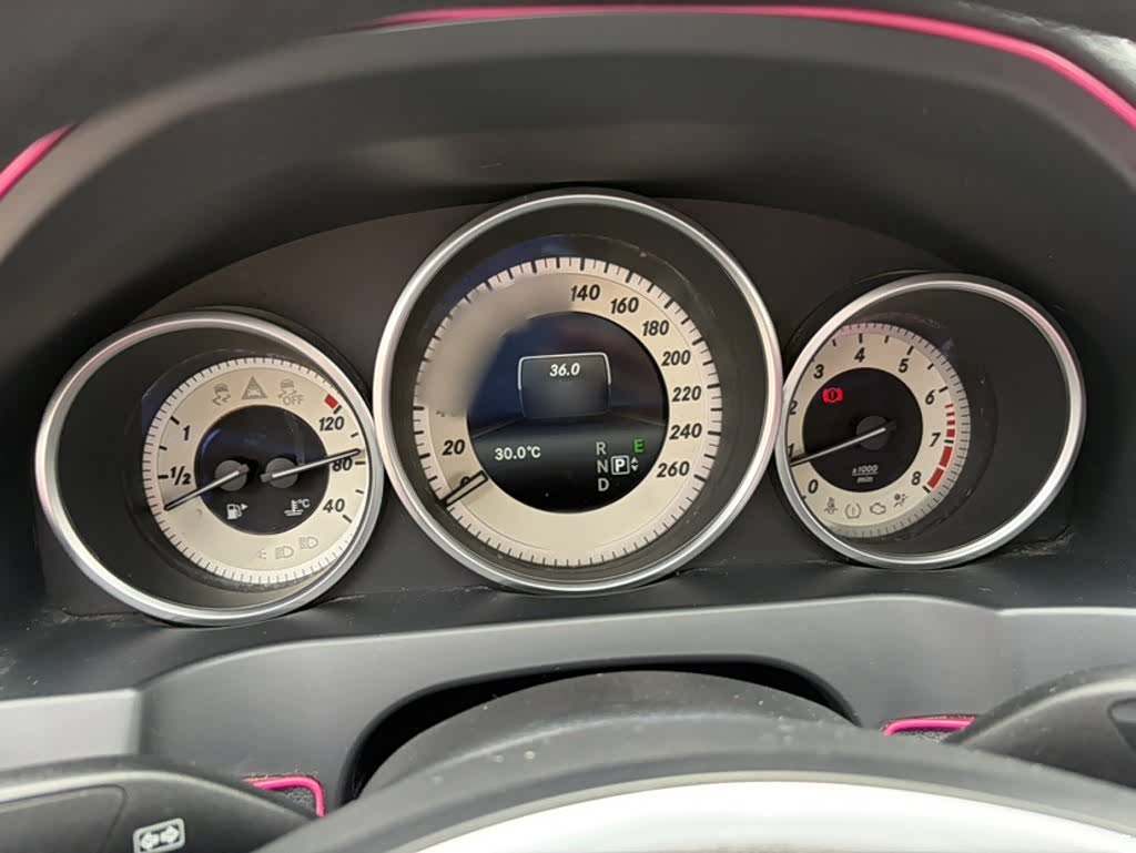 Mercedes-Benz E-Class, 2014 4