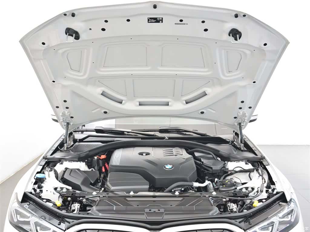 BMW 3 Series, 2024 15