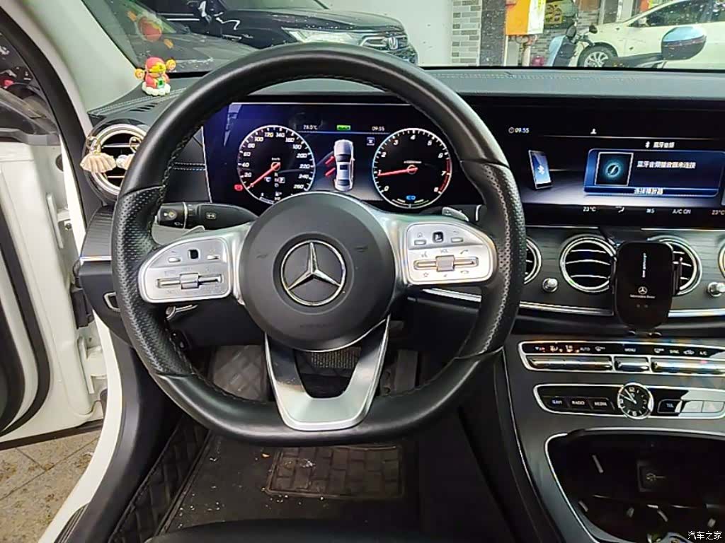 Mercedes-Benz E-Class, 2020 11