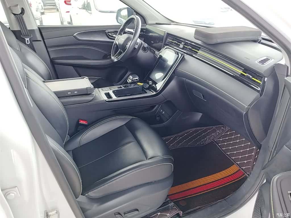 Roewe RX5, 2022 25