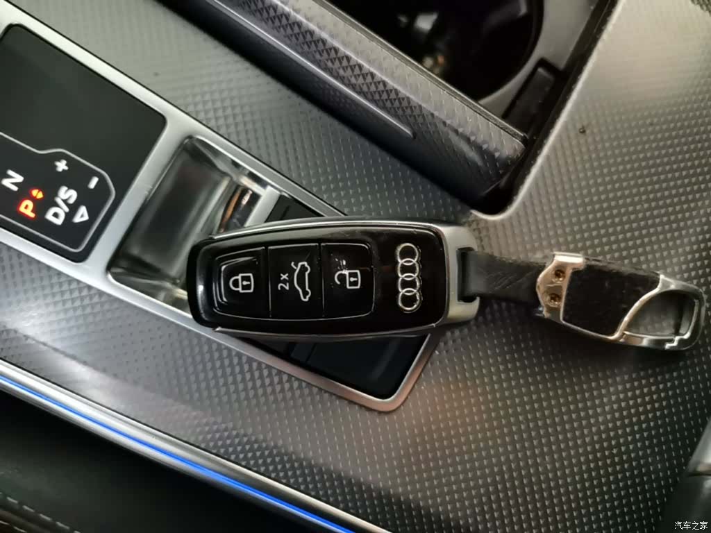 Audi A6L, 2022 9
