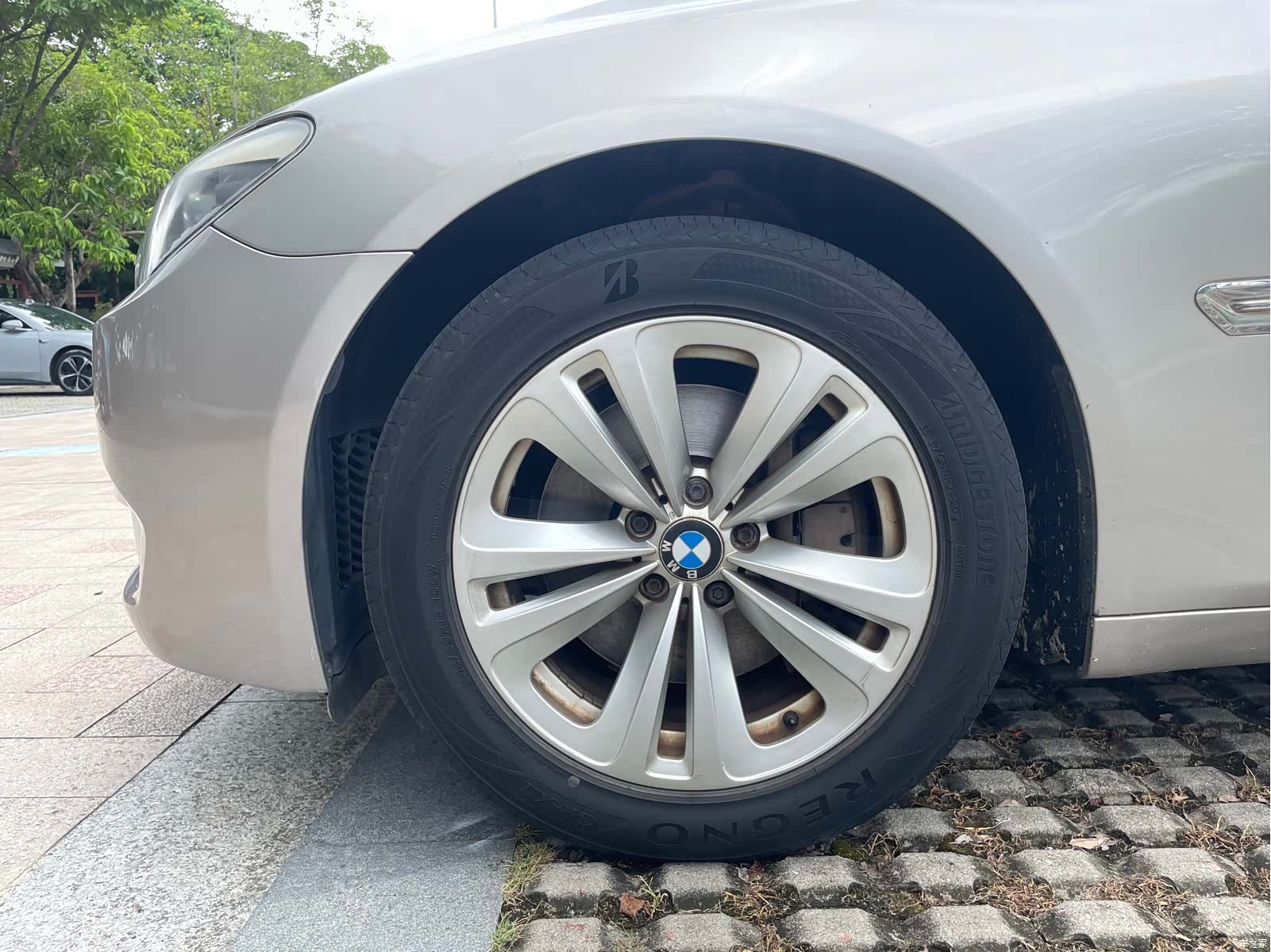 BMW 7 Series, 2010 12