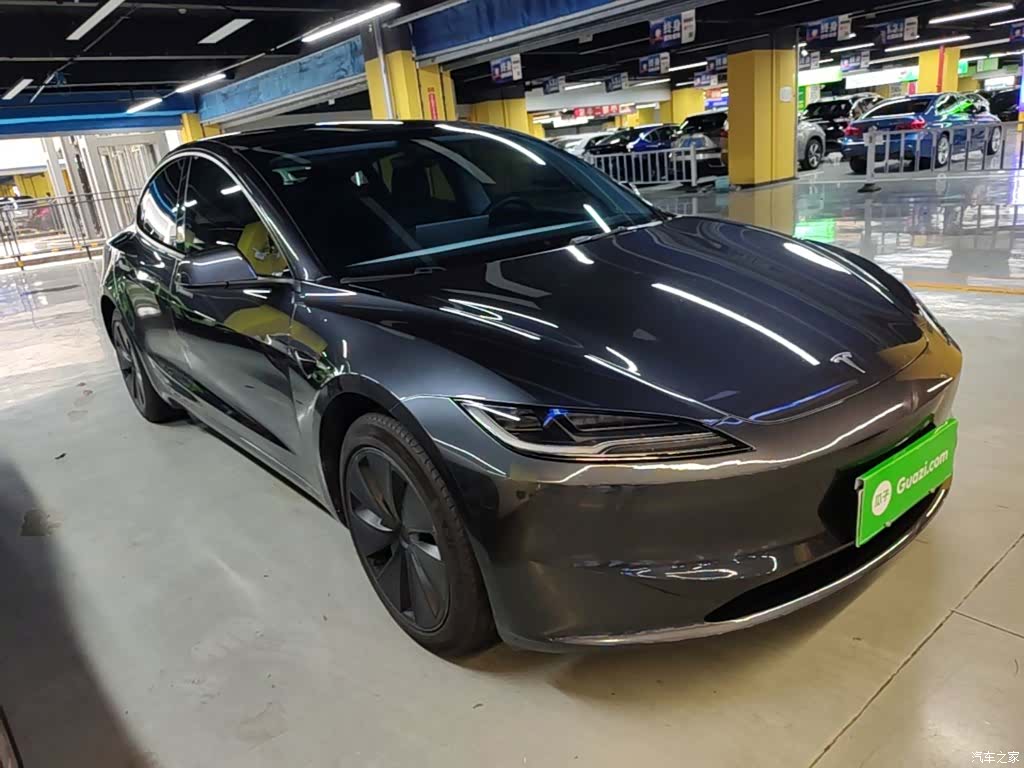 Tesla Model 3, 2024 4