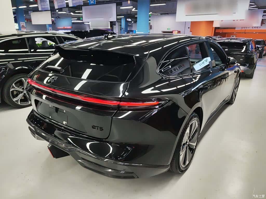 NIO ET5, 2025 все фото