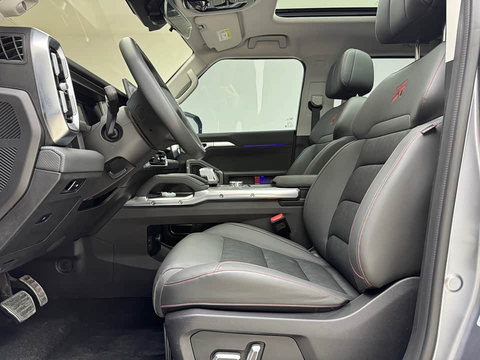 Jetour Jet Traveler C-DM