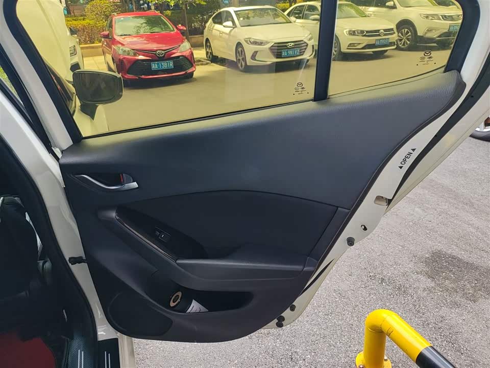 Mazda 3 Angkesaila Mazda 3 Angkesaila