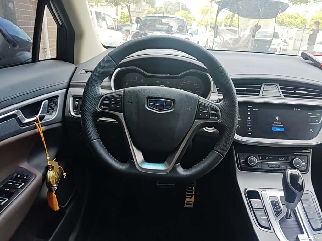 Geely Emgrand, 2018 11