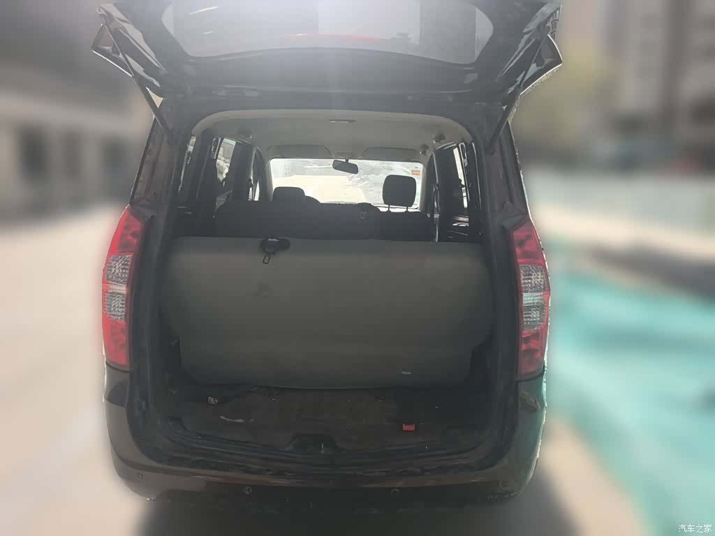 Wuling Hongguang, 2017 10