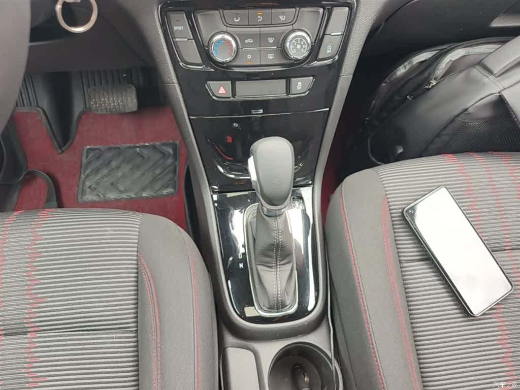 Buick Encore, 2016 14