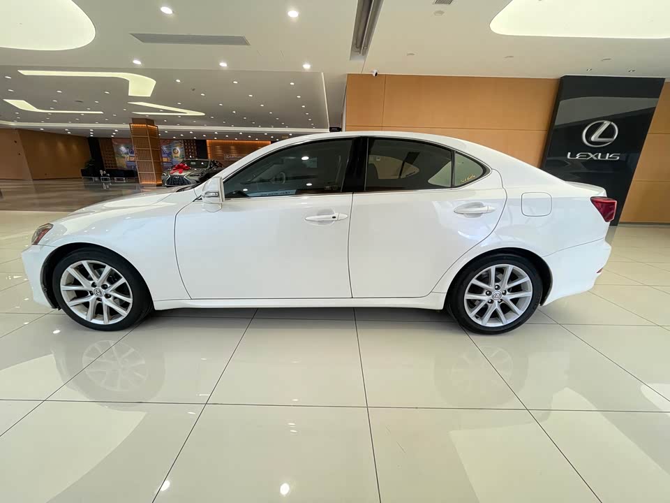 Lexus IS Lexus IS