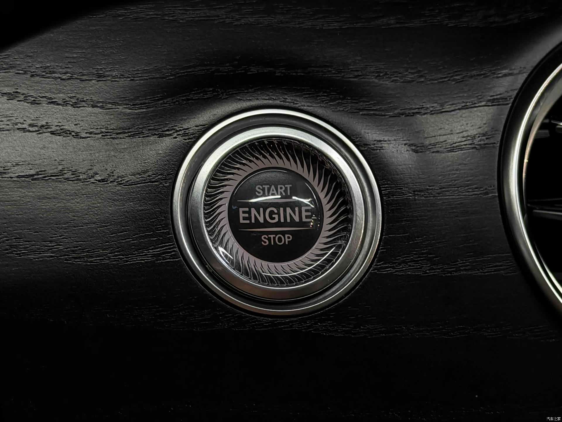 Mercedes-Benz E-Class, 2019 7