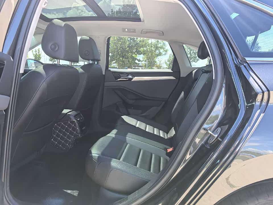 Volkswagen Sagitar Volkswagen Sagitar