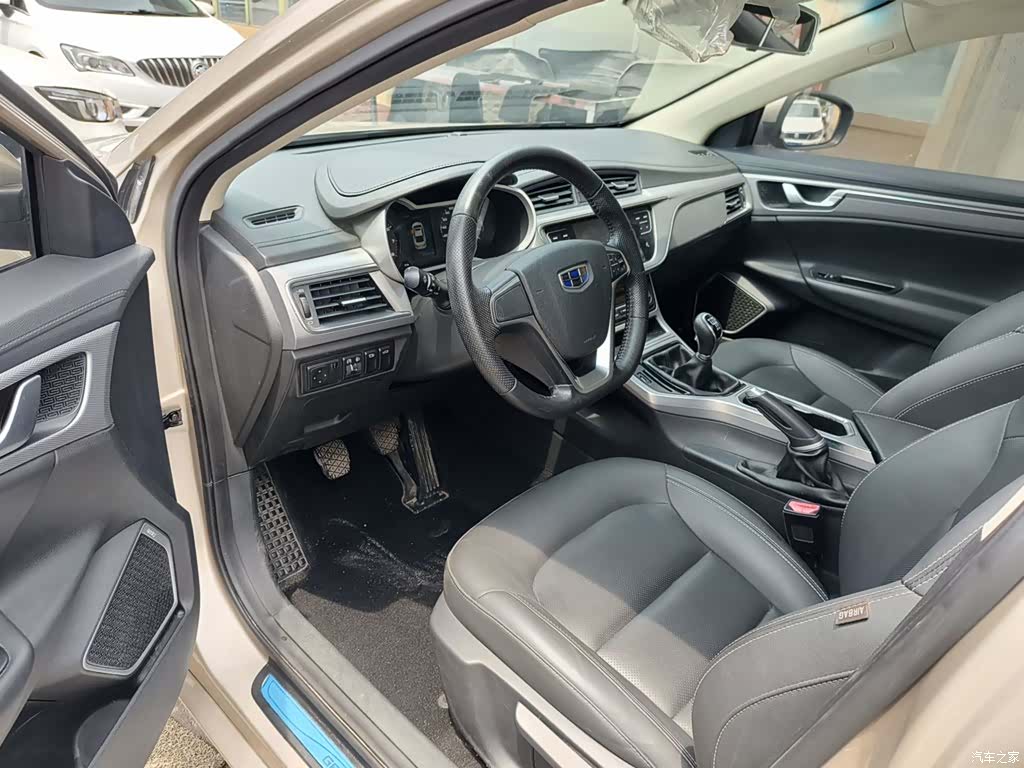 Geely Emgrand, 2018 12