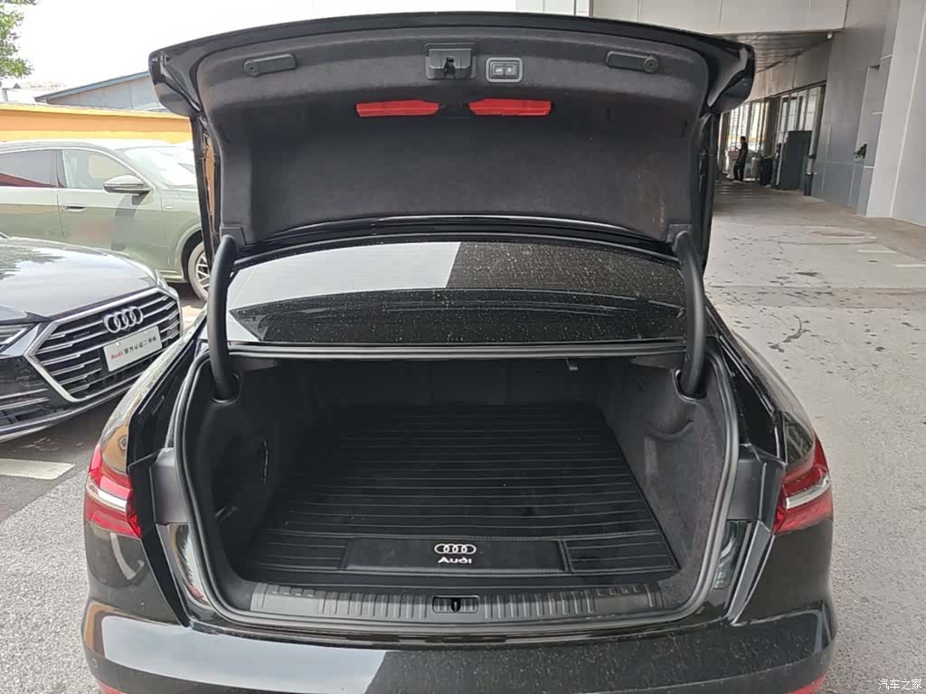 Audi A6L, 2024 19