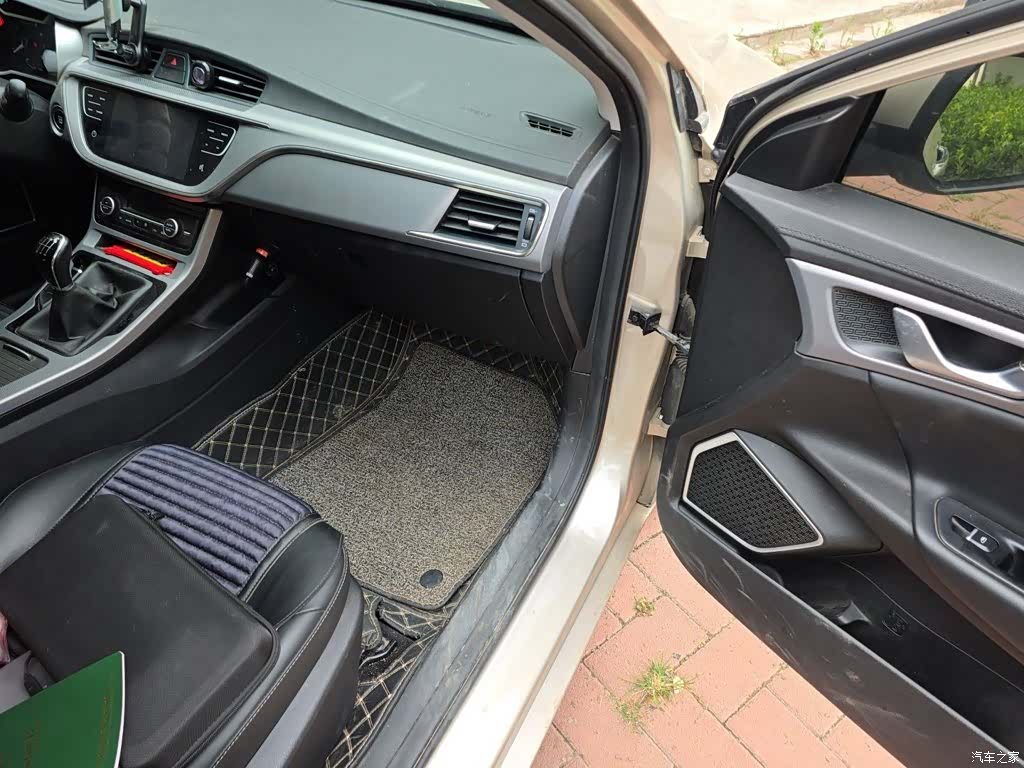Geely Emgrand, 2021 20