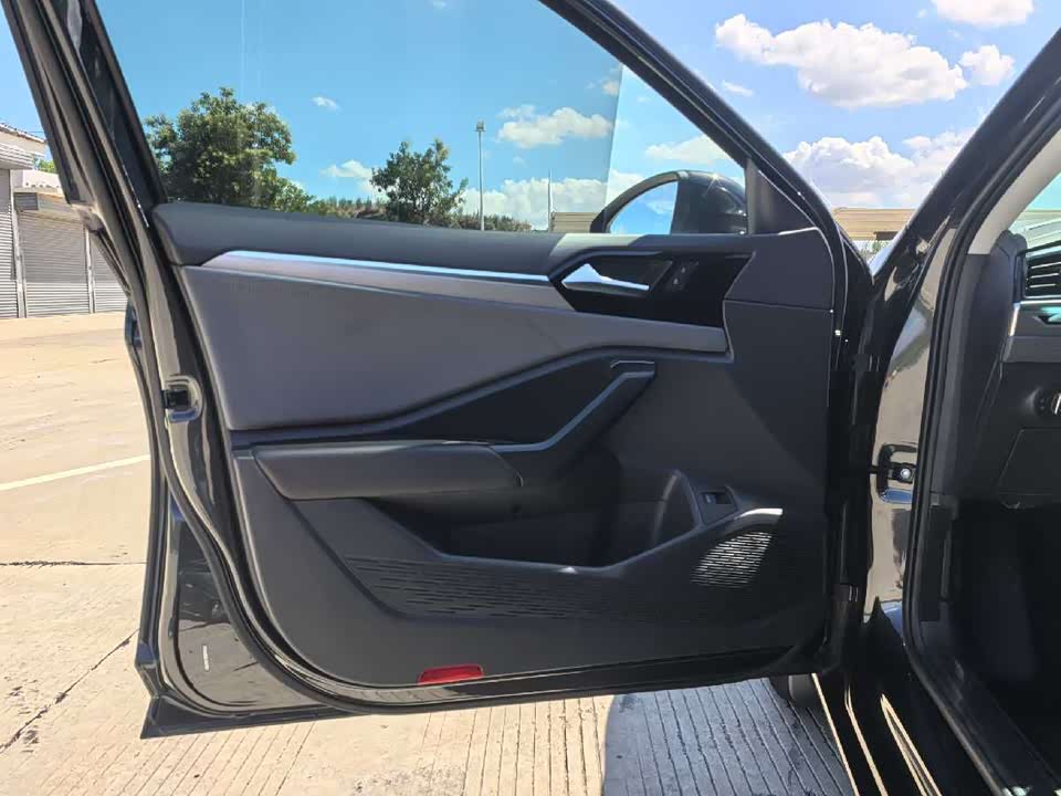 Volkswagen Sagitar Volkswagen Sagitar