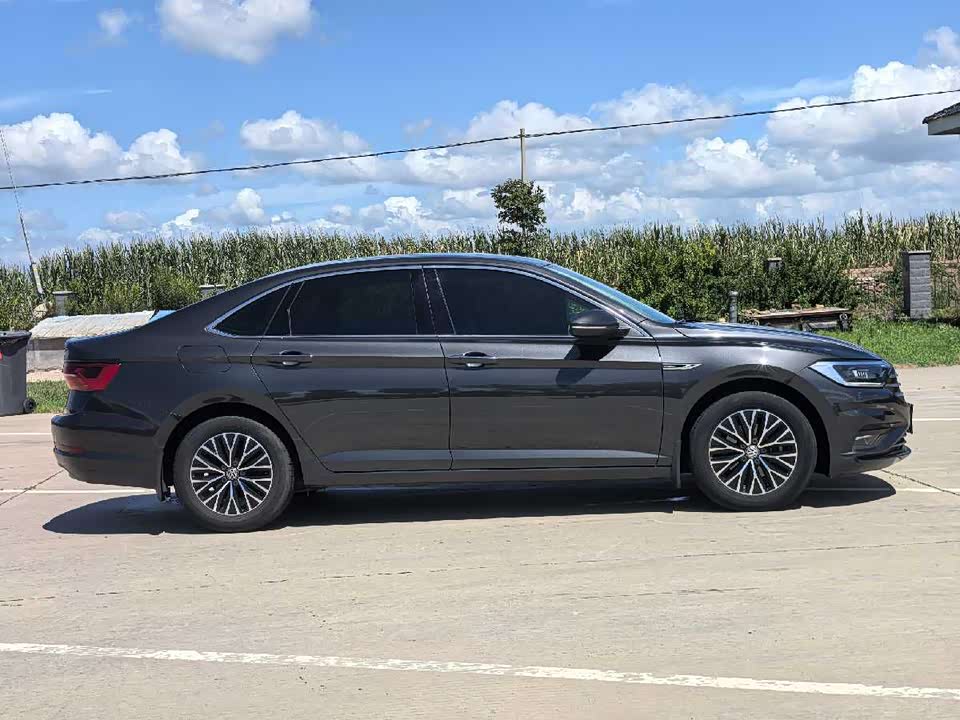 Volkswagen Sagitar Volkswagen Sagitar