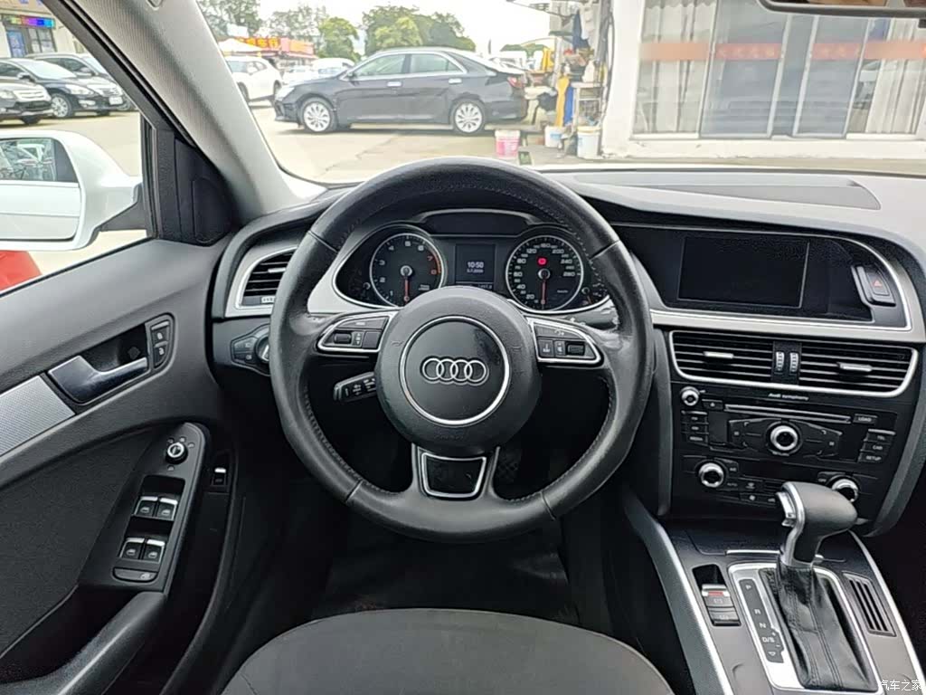 Audi A4L, 2015 11