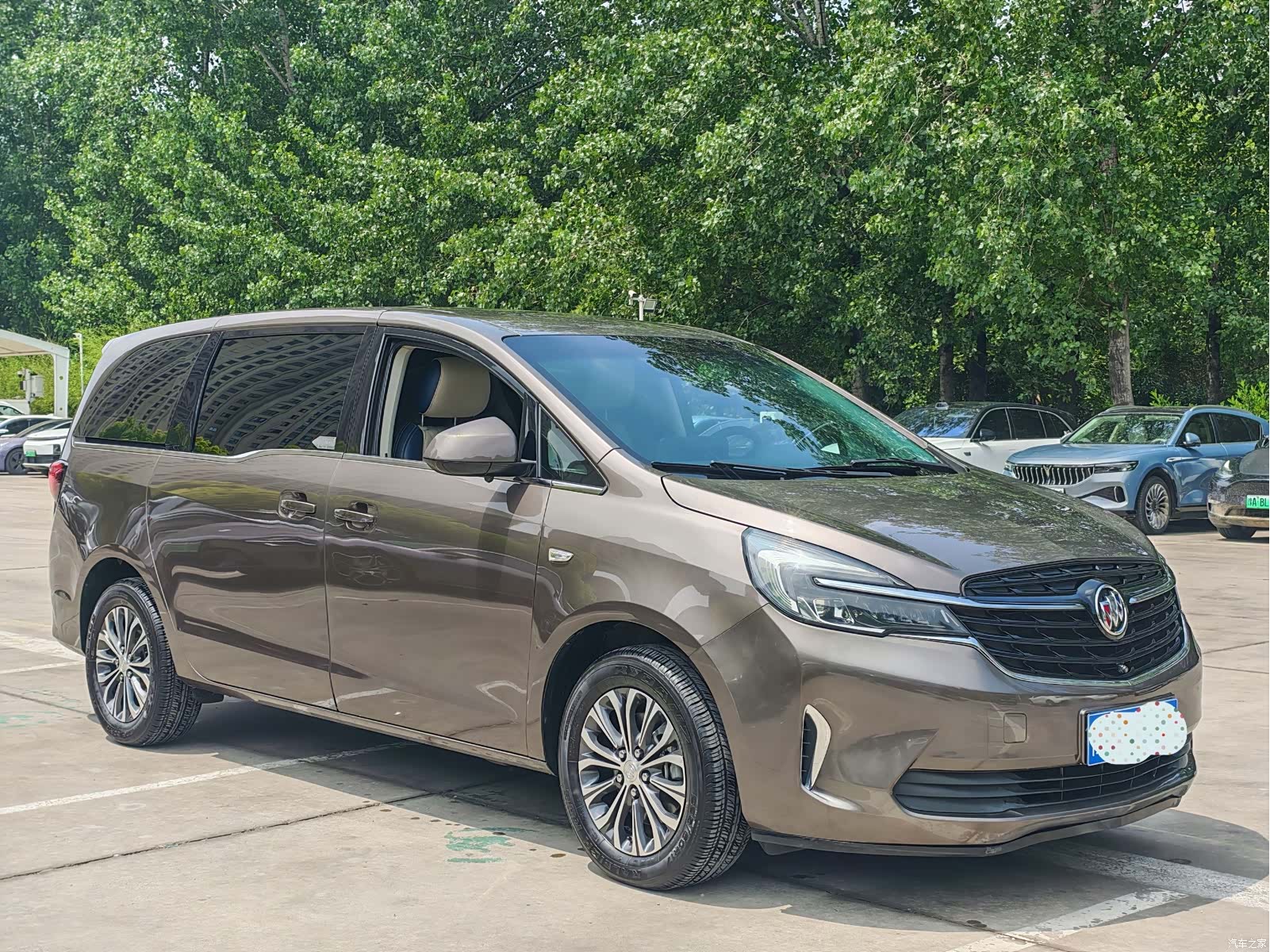 Buick GL8, 2022 2