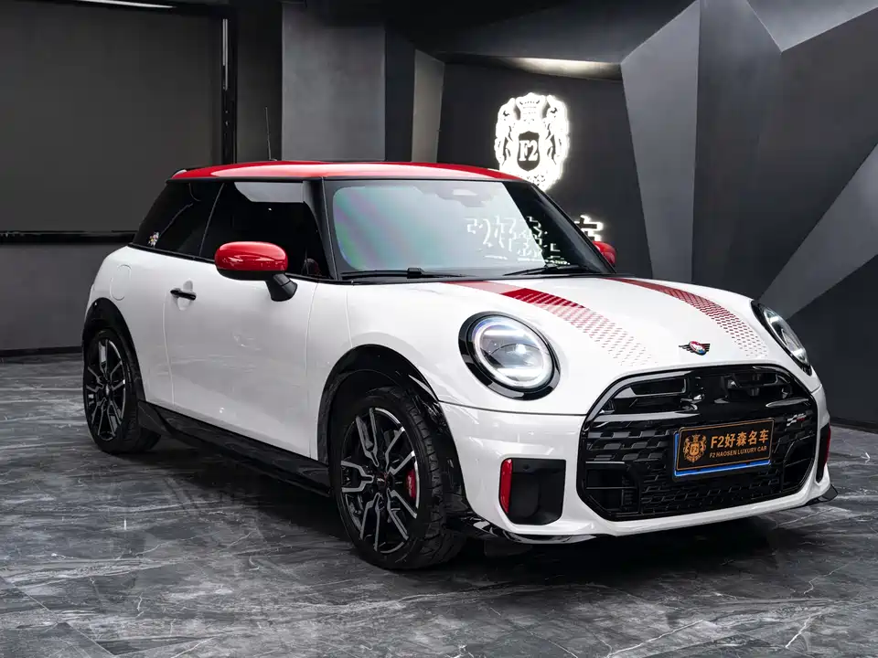 MINI JCW