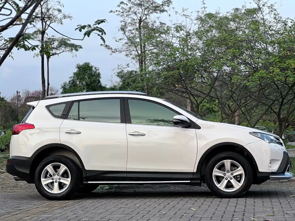 Toyota RAV4 Rongfang
