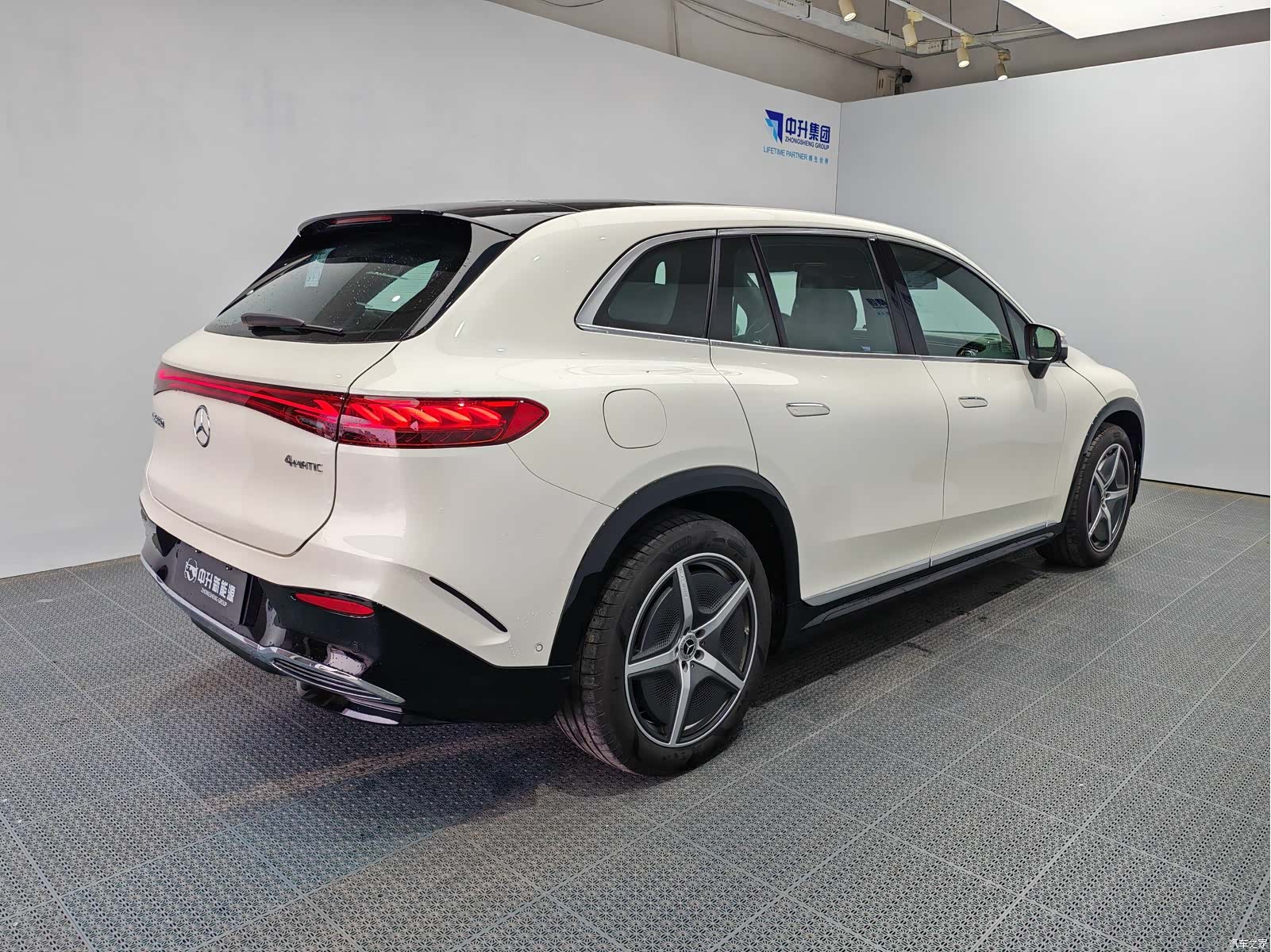 Mercedes-Benz EQS, 2025 6