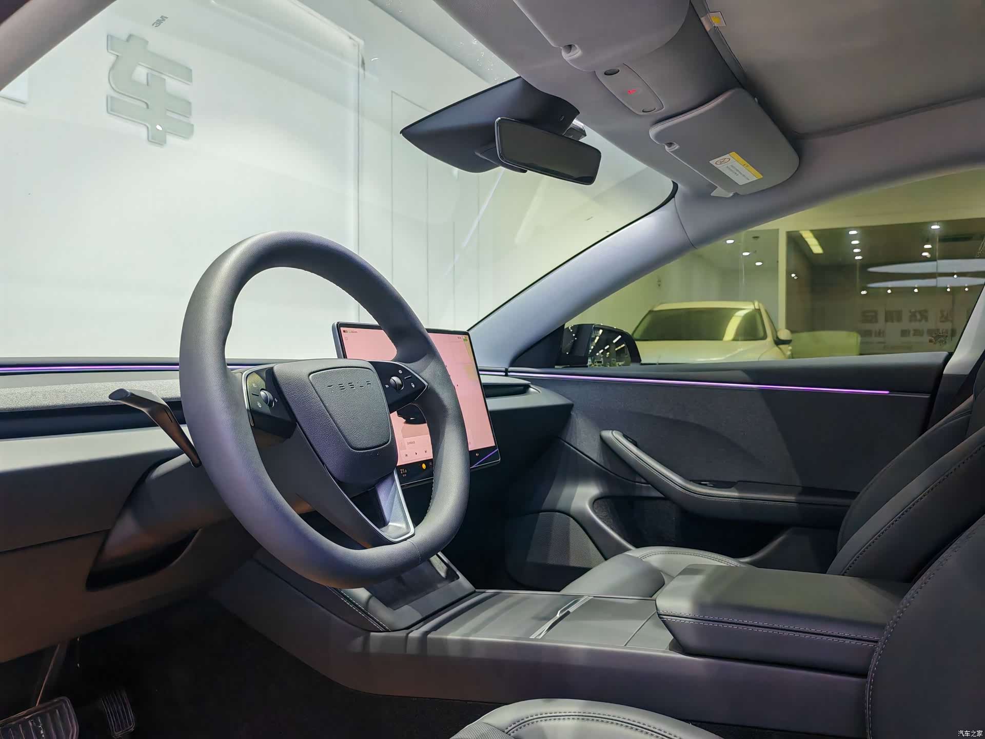 Tesla Model 3, 2026 все фото